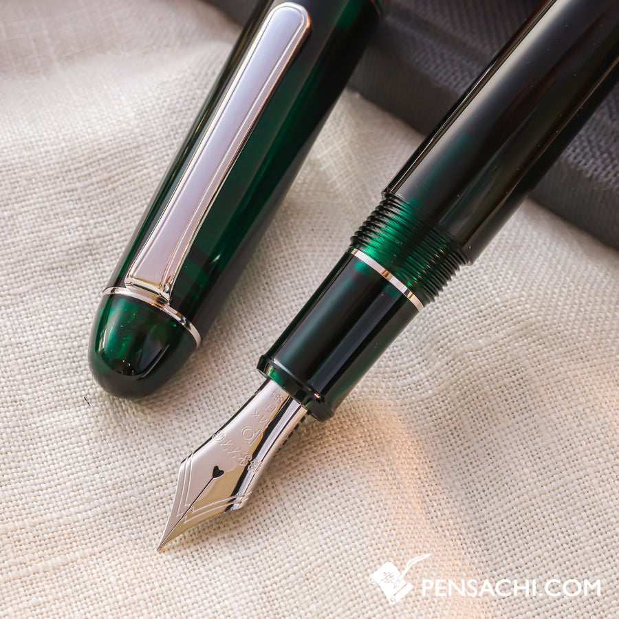 PLATINUM #3776 Century Rhodium Fountain Pen - Laurel Green - PenSachi Japanese Limited Fountain Pen