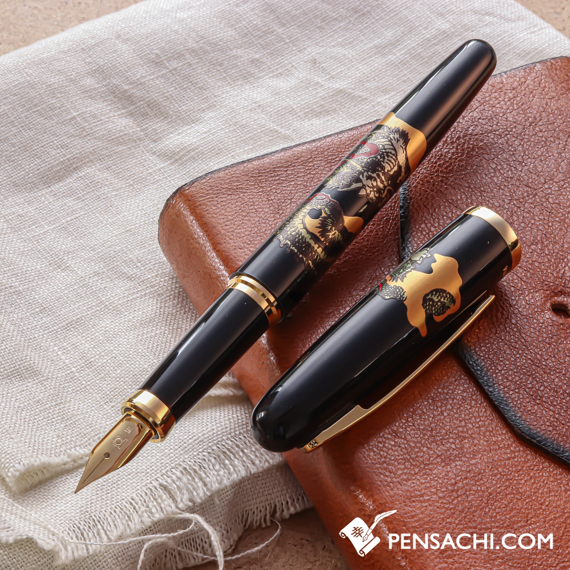 PLATINUM Modern Maki-e Vicoh Soryu Fountain Pen - Black | PenSachi