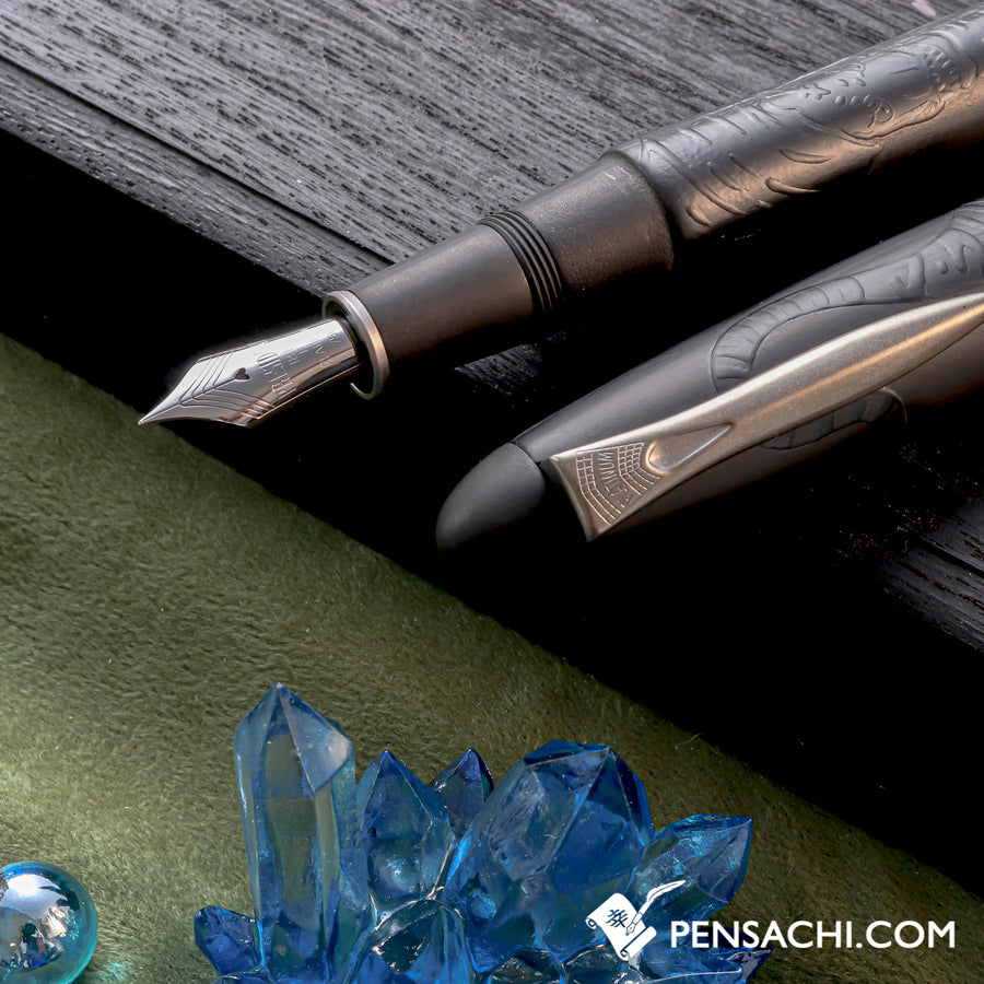 PLATINUM Izumo Shikkoku Fountain Pen - Tiger in Bamboo Forest - PenSachi Japanese Limited Fountain Pen