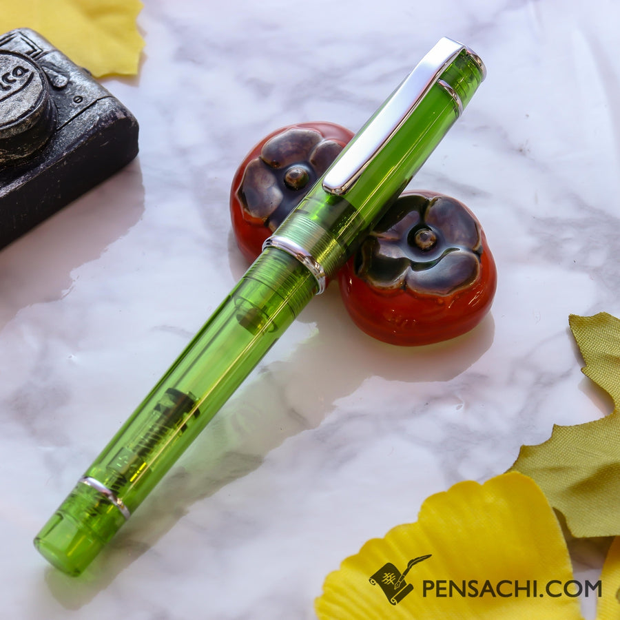 PILOT Limited Edition Prera Fountain Pen - Parrot Green - PenSachi Japanese Limited Fountain Pen