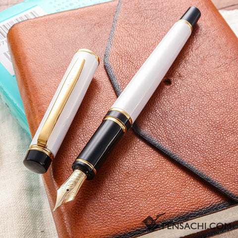 PILOT Grance Fountain Pens