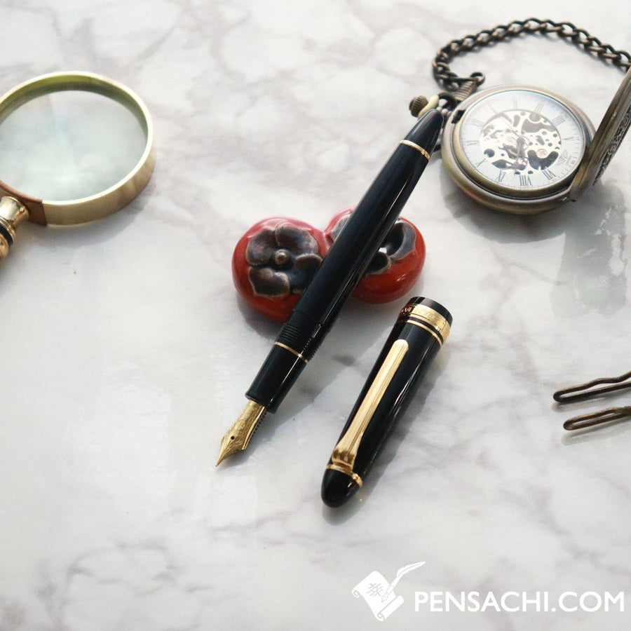 SAILOR 1911 Standard (Mid size) Fountain Pen - Black Gold - PenSachi Japanese Limited Fountain Pen