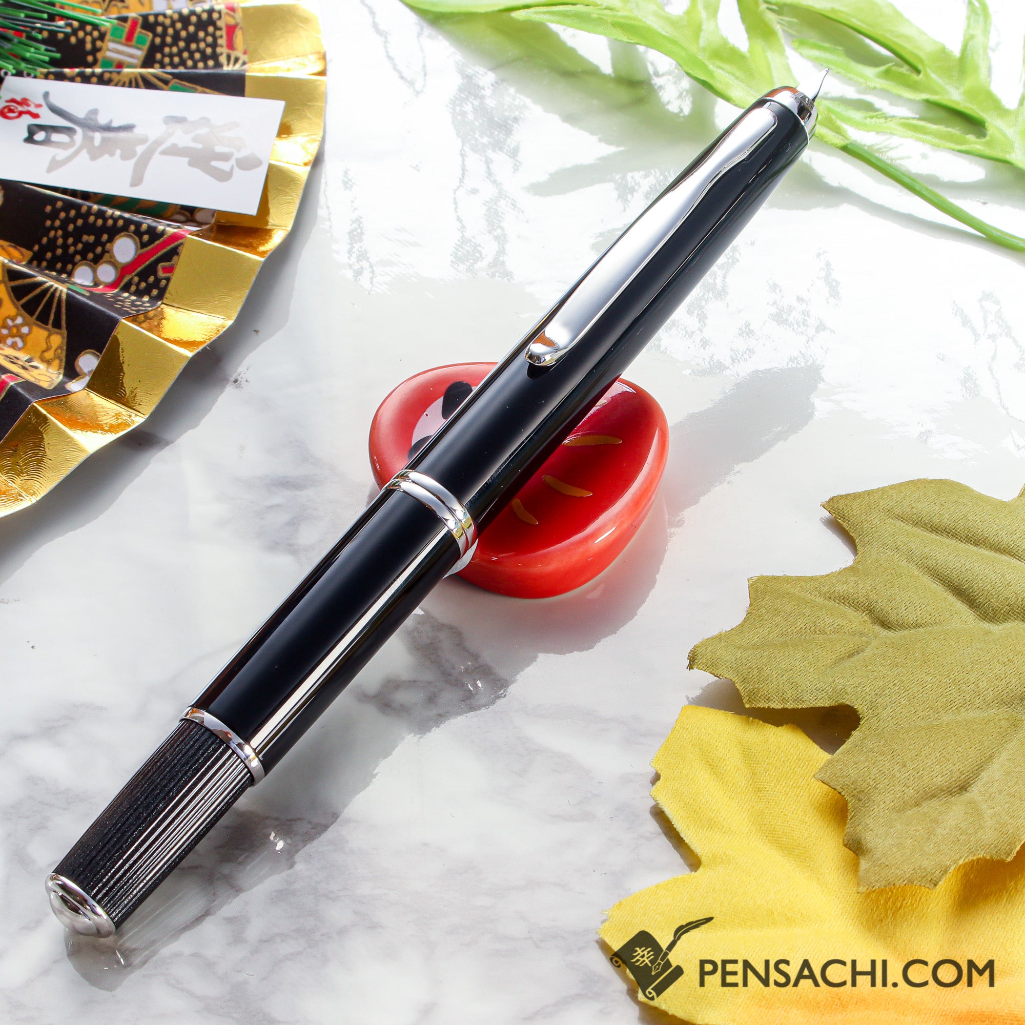 PILOT Vanishing Point Capless Fermo Fountain Pen - Black