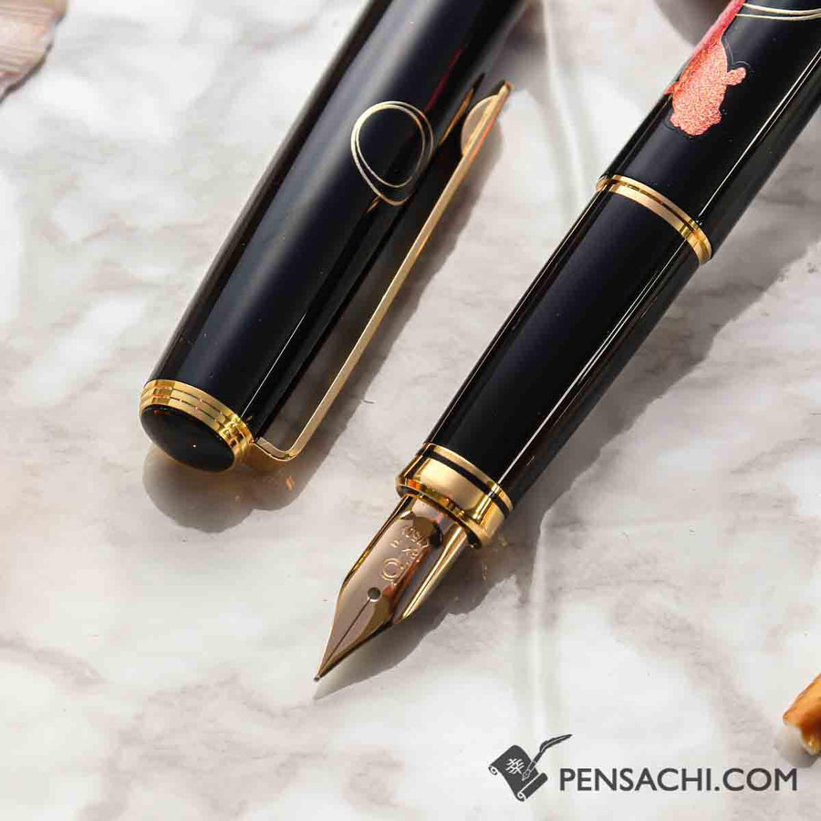 PLATINUM Kanazawa Haku Standard Fountain Pen - Gold Fish - PenSachi Japanese Limited Fountain Pen