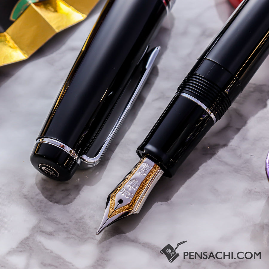 SAILOR Pro Gear Classic Fountain Pen - Black Silver - PenSachi Japanese Limited Fountain Pen