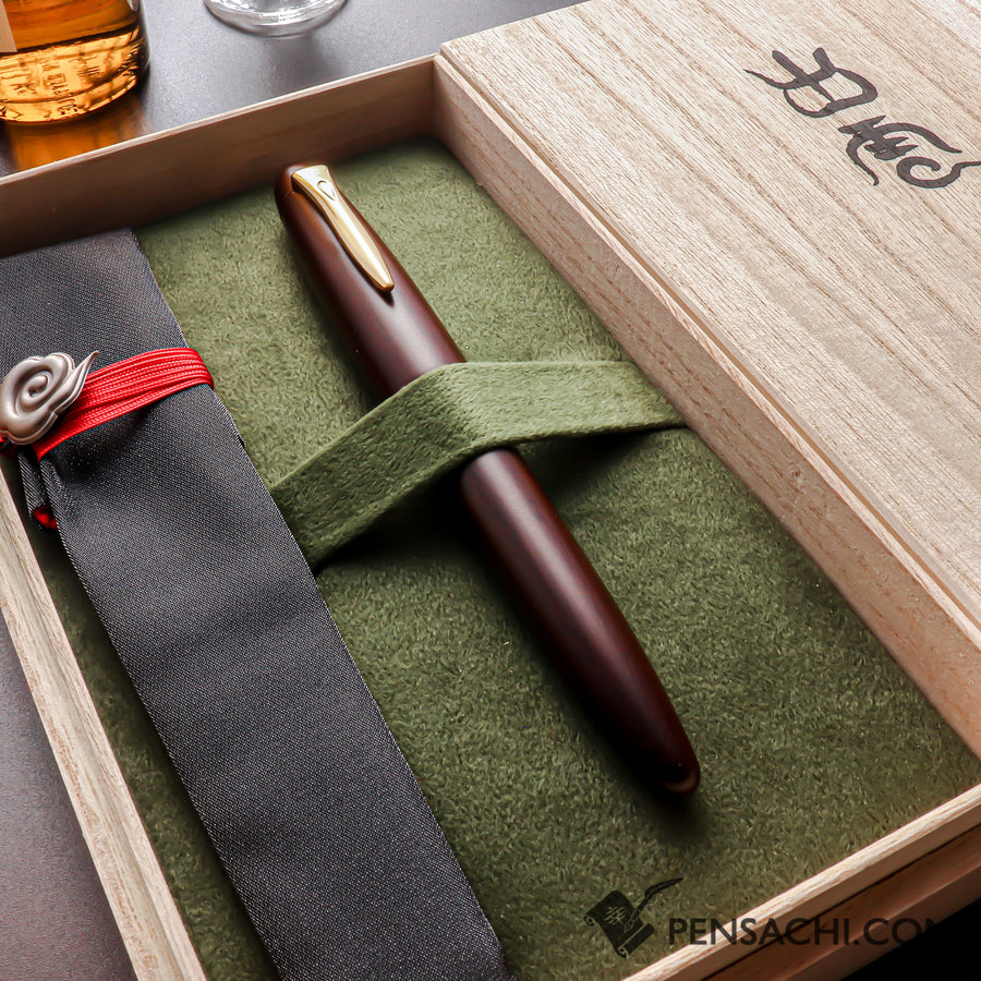 PLATINUM Izumo Tagayasan Fountain Pen - Matte Black - PenSachi Japanese Limited Fountain Pen