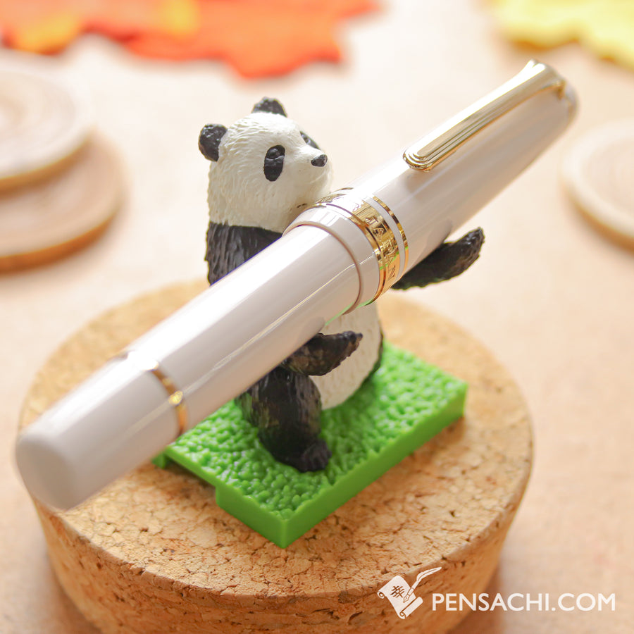Omocha Penholder - Panda - PenSachi Japanese Limited Fountain Pen