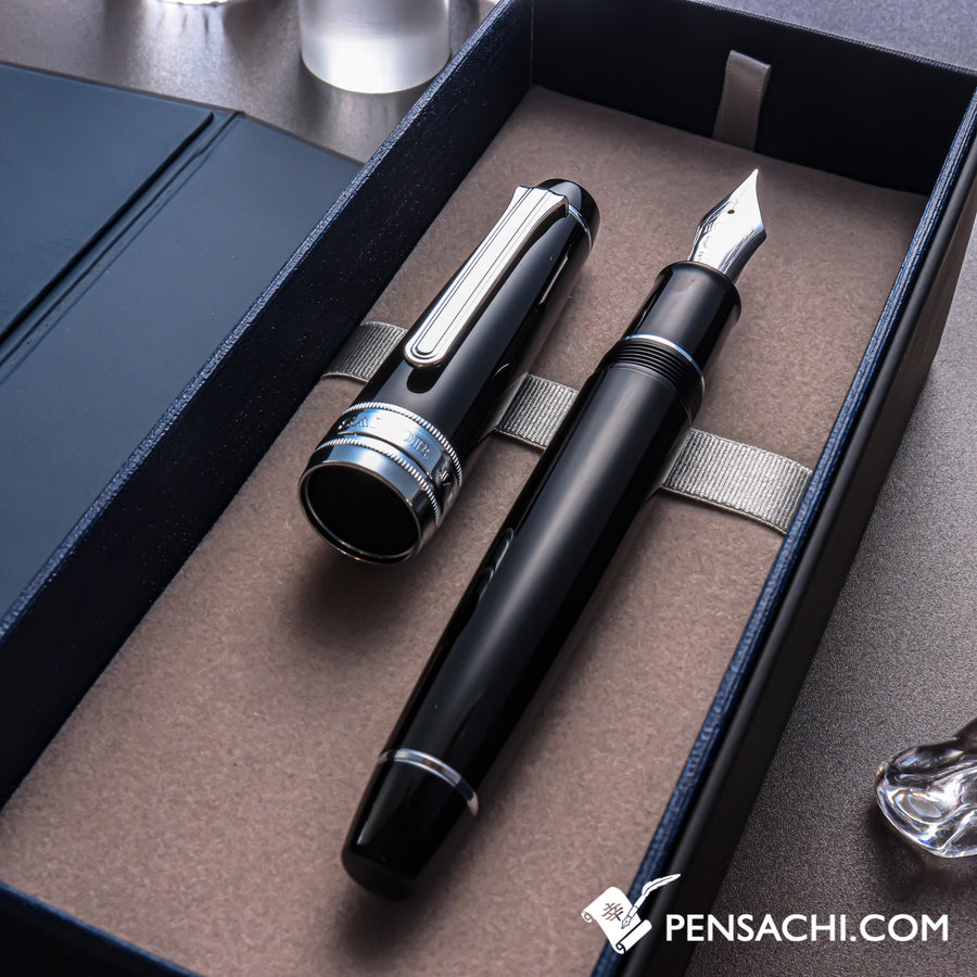 SAILOR King of Pens Pro Gear Fountain Pen - Black Silver - PenSachi Japanese Limited Fountain Pen