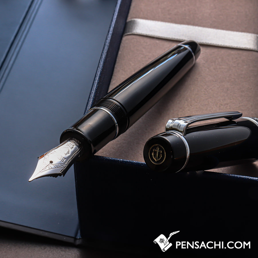 SAILOR King of Pens Pro Gear Fountain Pen - Black Silver - PenSachi Japanese Limited Fountain Pen