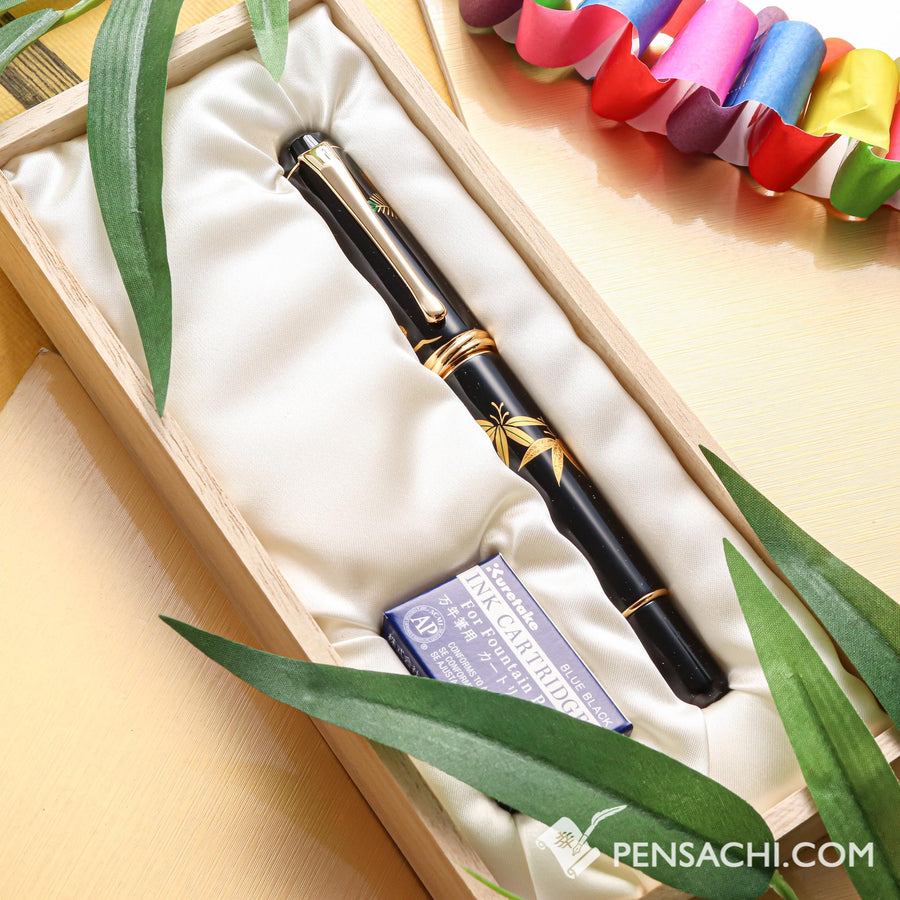 KURETAKE Yumeginga Galaxy Yamanaka Nuri Urushi Maki-e Fountain Pen - Zuishou Shouchikubai - PenSachi Japanese Limited Fountain Pen