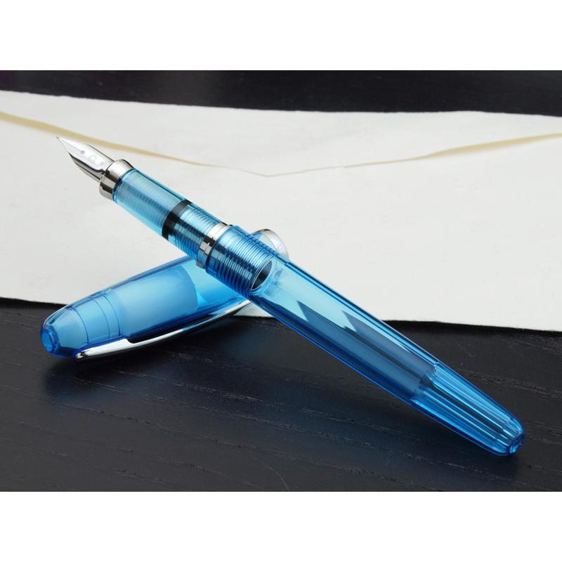 PLATINUM Balance Fountain Pen - Crystal Blue - PenSachi Japanese Limited Fountain Pen