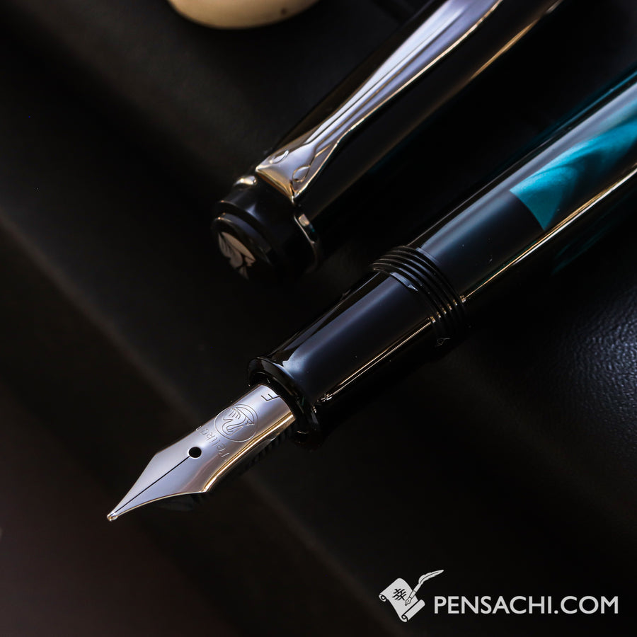 PELIKAN Limited Edition M205 Fountain Pen - Petrol Marbled - PenSachi Japanese Limited Fountain Pen