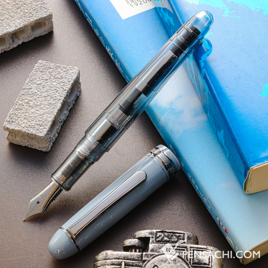 PLATINUM Limited Edition #3776 Century Fountain Pen - Urban Silver Gray - PenSachi Japanese Limited Fountain Pen
